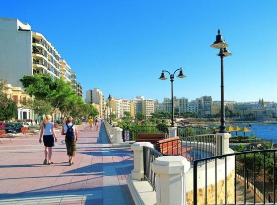 Apartament Unbeatable Location Valletta And Harbour Views Sliema Zewnętrze zdjęcie